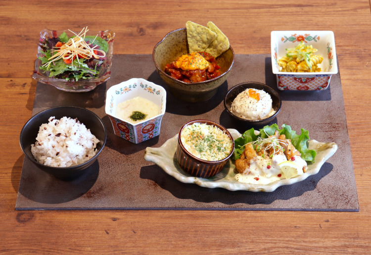 夜食堂の季節御膳
